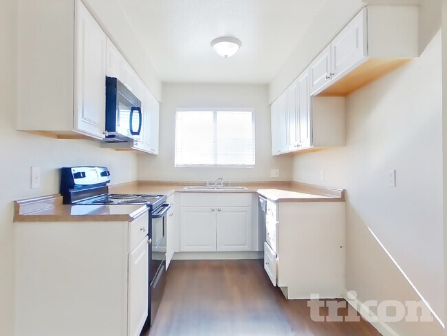 Foto del edificio - 5294 Acacia Way