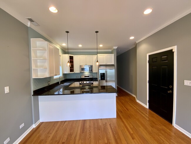Foto del edificio - 1309 N Greenview Ave