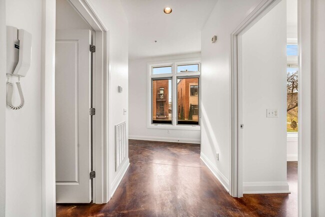 Foto del edificio - 1500 4th Ave N