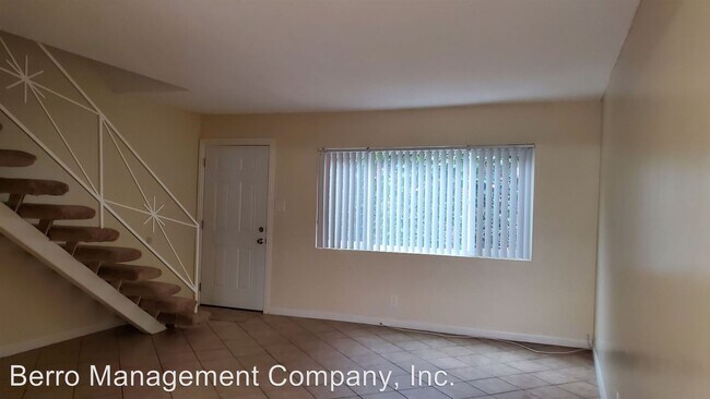 Foto del edificio - 6551-6559 Cherry Ave