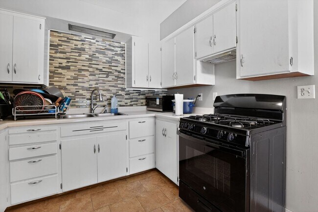 Foto del edificio - 800 W Joliet St