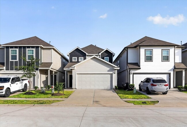 Building Photo - 24839 Goldoni Dr