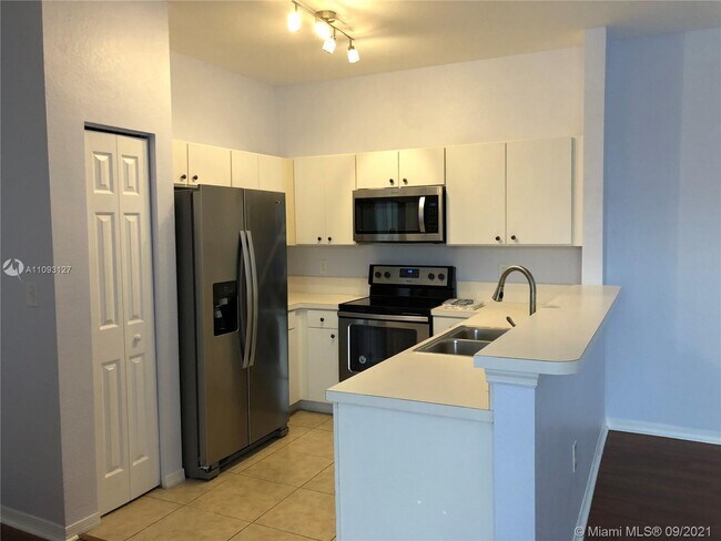 Building Photo - 4272 SW 131st Ln