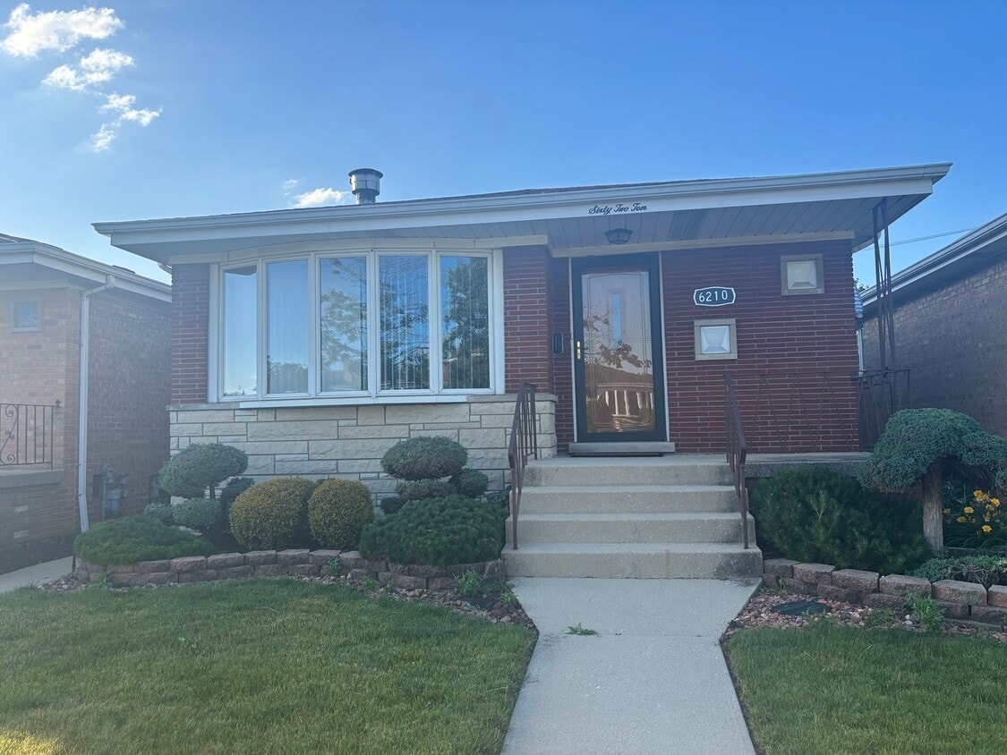 Primary Photo - 6210 W 64th St