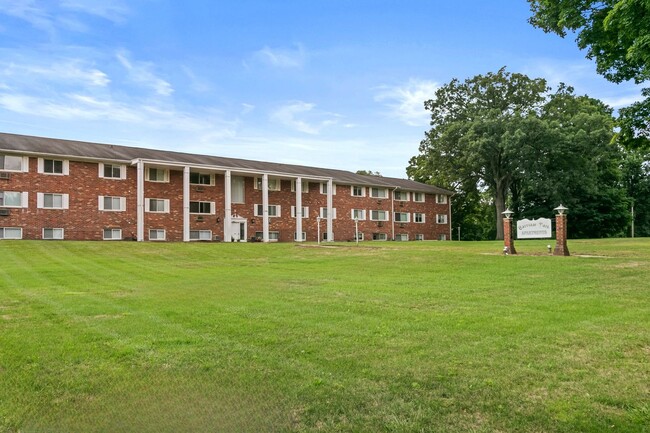 Interior Photo - Carriage Park Apartments (Carriage Park In...