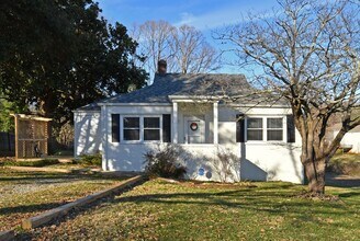 Building Photo - 1219 Brookwood Dr