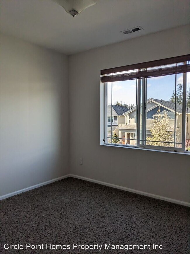 Building Photo - 3 br, 2.5 bath House - 3904 176th St SE