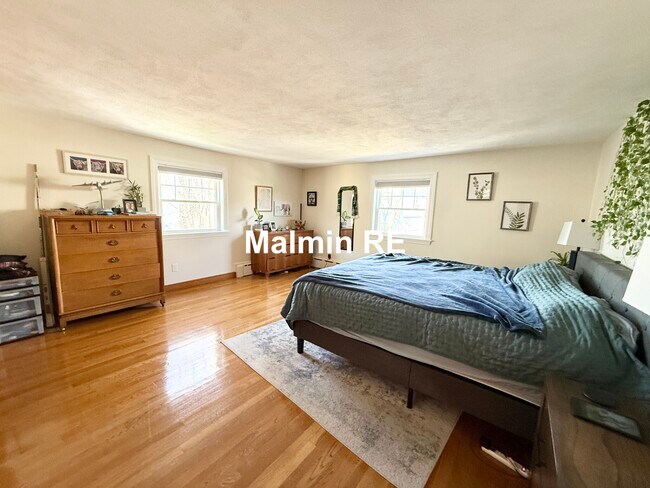 Foto del edificio - 920 E 4th St