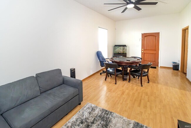 Foto del edificio - 3325 Claremont Ave