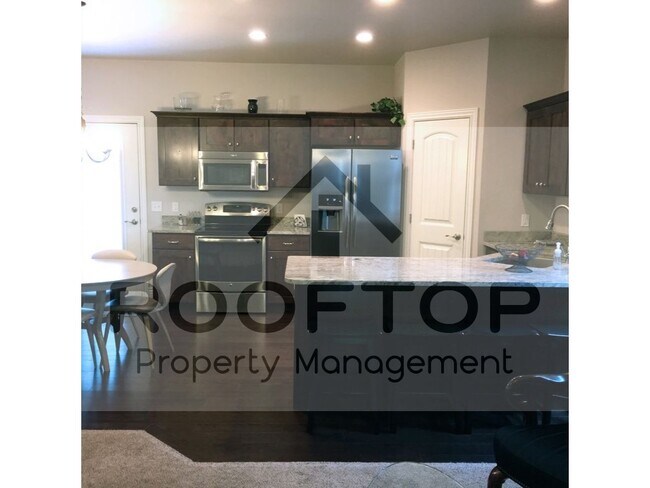 Foto del edificio - 676 S 150 E