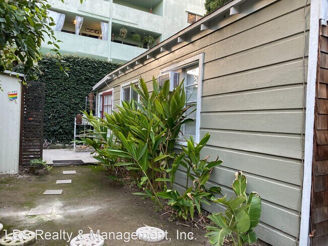 Building Photo - 1 br, 1 bath House - 931 Palm Ave.