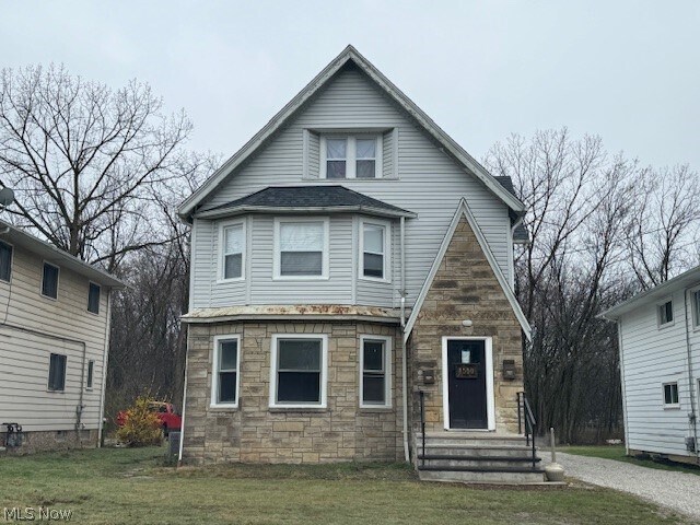Primary Photo - 1588 S Green Rd