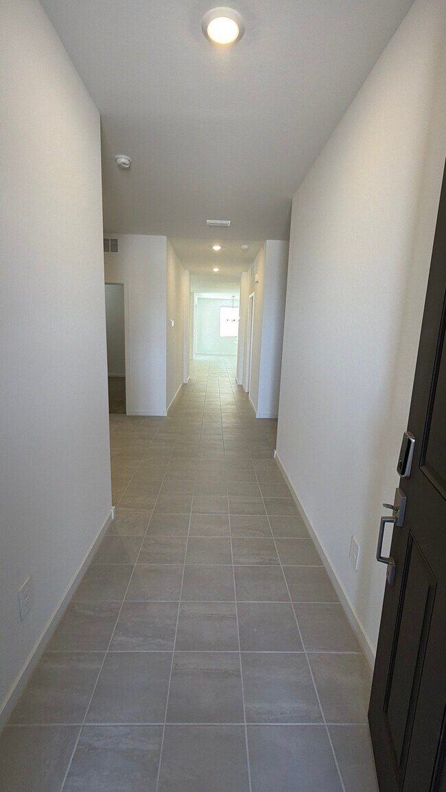 Building Photo - 2379 Fortana Dr