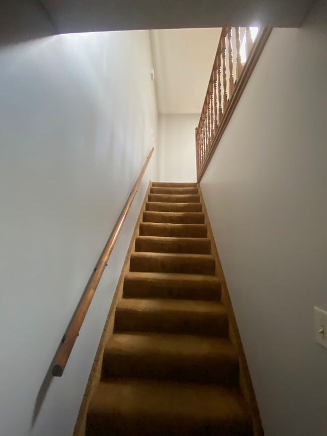 Building Photo - 1826 Kerrybrook Ct