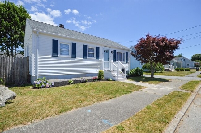 Building Photo - 42 Buttonwood Rd