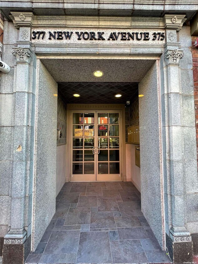 Foto principal - 377 New York Ave