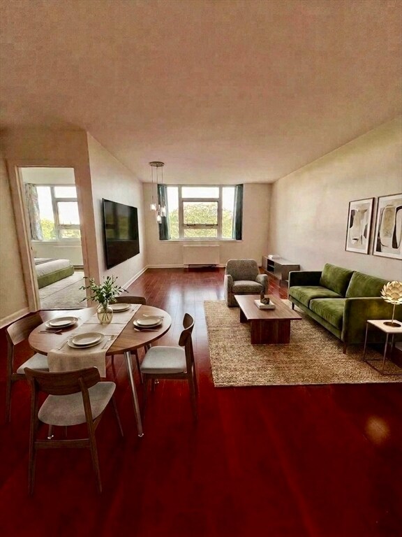 Foto del edificio - 20 Hammond Pond Pkwy