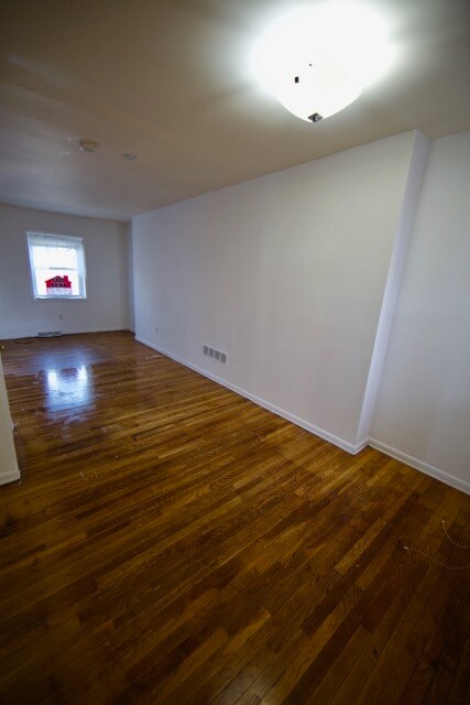 Foto del edificio - 125 N DuPont St