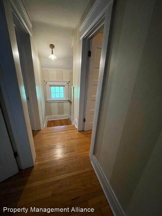 Building Photo - 3 br, 1 bath House - 341 Fellows Ave
