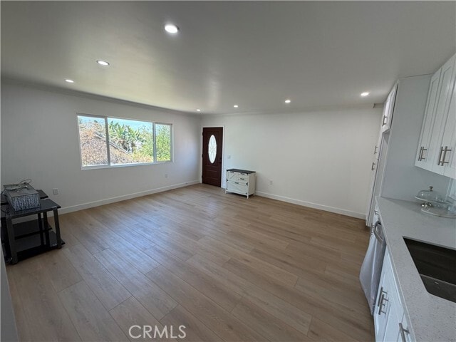 Foto del edificio - 10621 McClemont Ave
