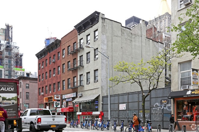 Building Photo - 126 Lexington Avenue