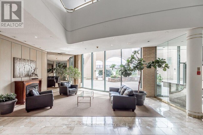 Photo du bâtiment - 150 Dunlop St E