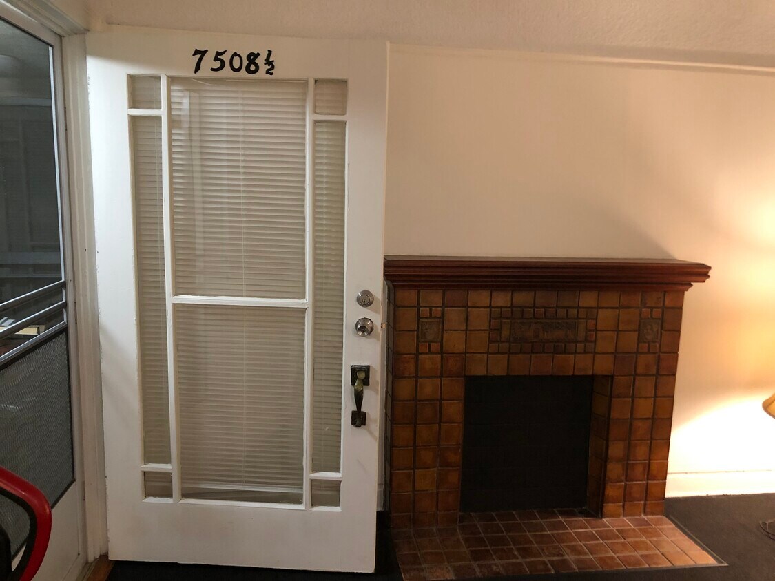 Foto principal - 7506 Norton Ave