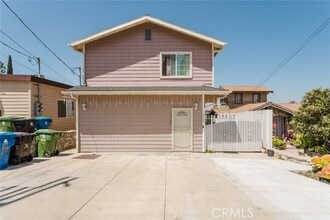 Building Photo - 10327 Hillhaven Ave