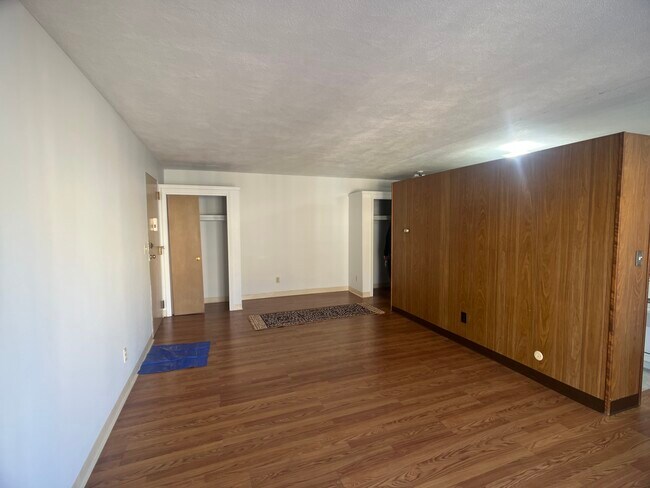 Foto del edificio - 123 Sewall Ave