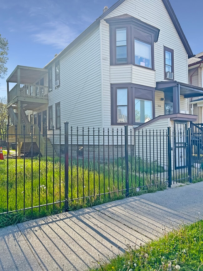 Building Photo - 11014 S State St