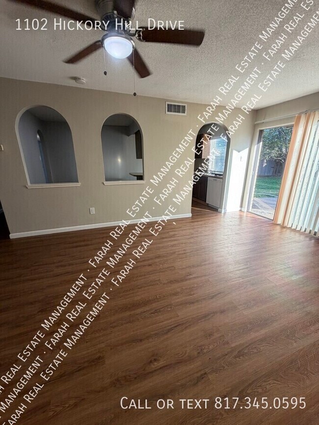 Building Photo - 1102 Hickory Hill Dr