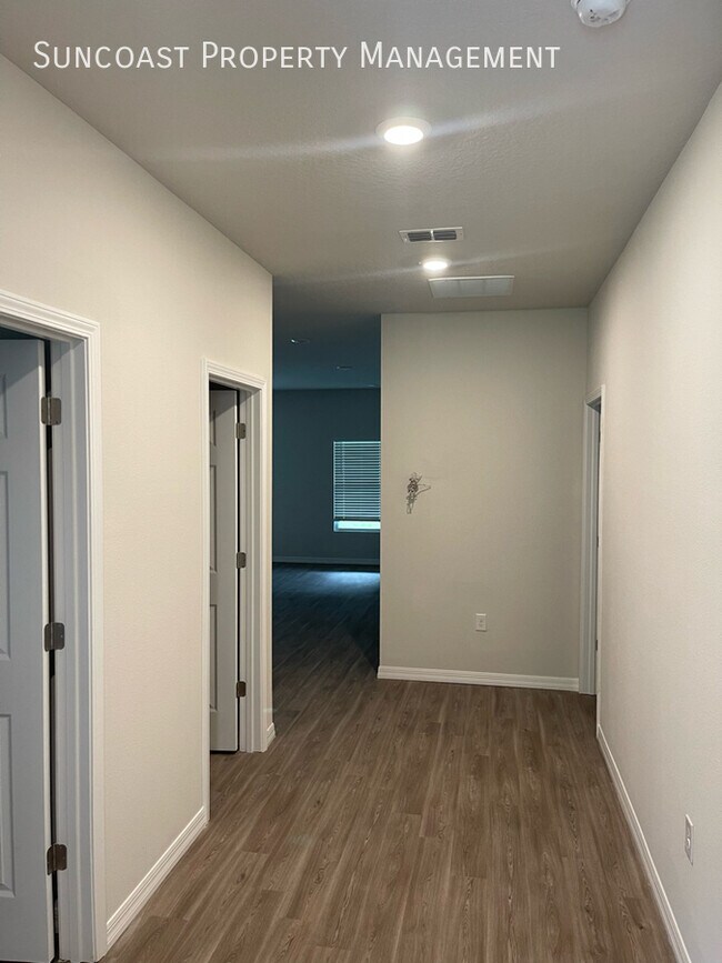 Foto del edificio - Sunny & Airy Brand New 4BD/2BA Home In Jac...