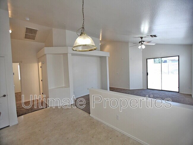 Foto del edificio - 5921 S 249th Dr