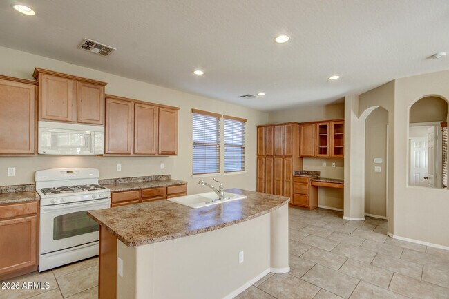 Foto del edificio - 21158 W Sycamore Dr