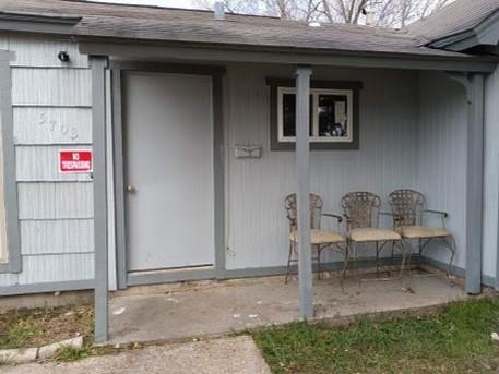 Building Photo - 5703 Lakefield Dr