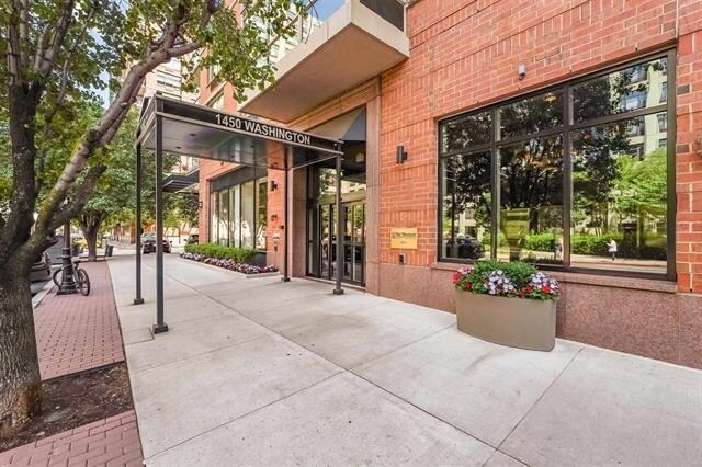 Foto principal - 1450 Washington St
