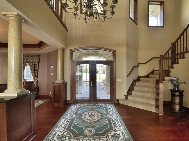 Foto del edificio - Amazing Minnetonka Lakefront Gated Estate - 170' Flat Shoreline, Sweeping Views, Sandy Beach