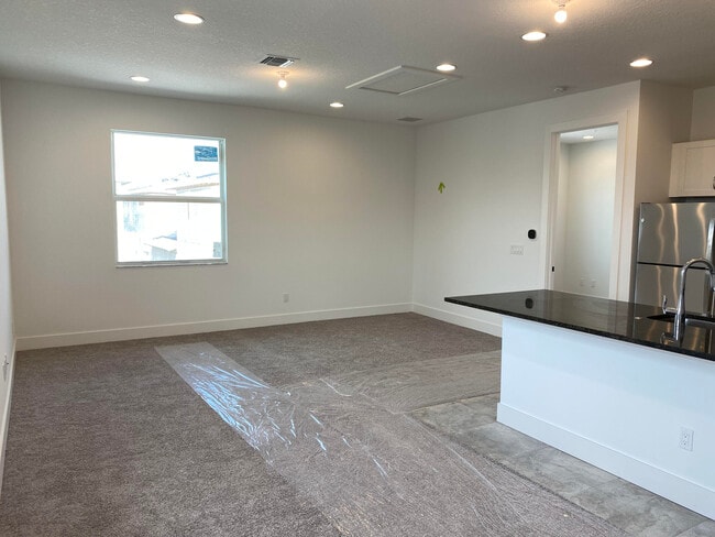 Foto del edificio - 13260 Machiavelli Way