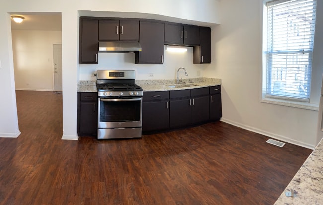 Foto del edificio - 3755 S Winchester Ave