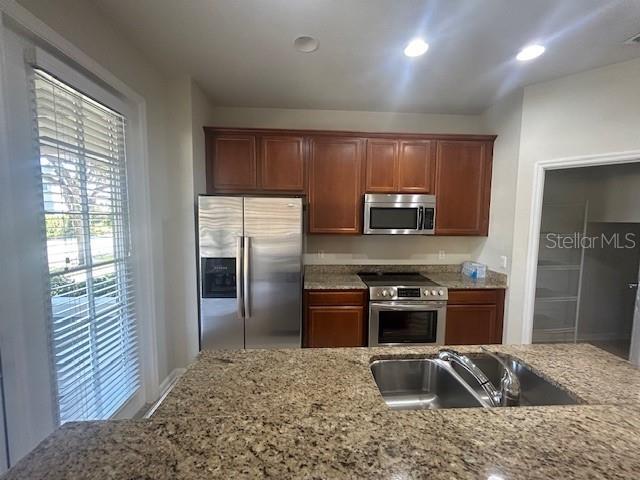 Building Photo - 12706 Salomon Cove Dr