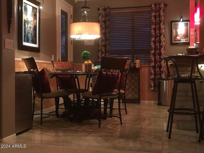 Foto del edificio - 3826 E Baars Ave