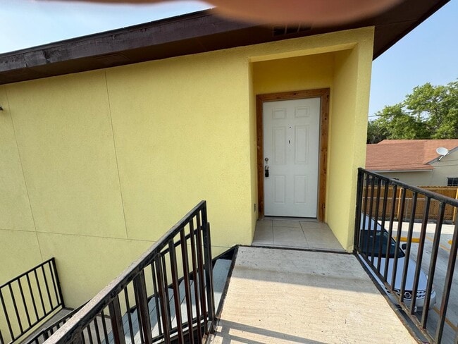 Foto del edificio - 2904 Salinas Ave