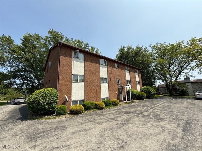 Foto del edificio - 6316 Tippecanoe Rd