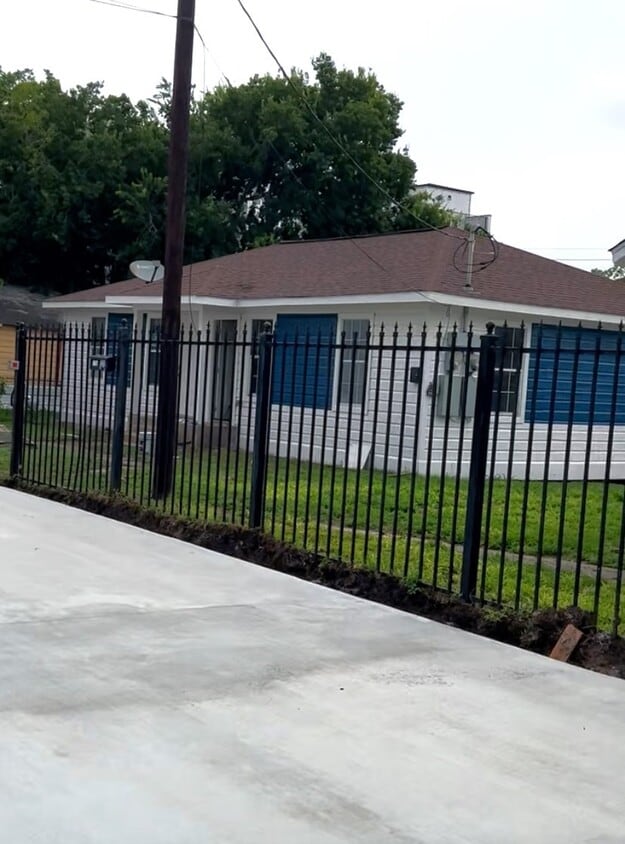 Foto principal - 1704 Sam Wilson St