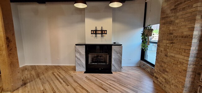 Hogar - 226 N Clinton St