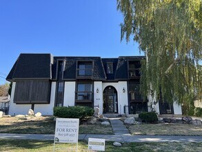 Building Photo - 425 S 900 E