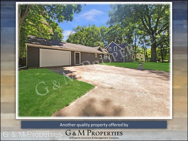 Building Photo - 5 br, 2.5 bath House - 1644 Creek St.