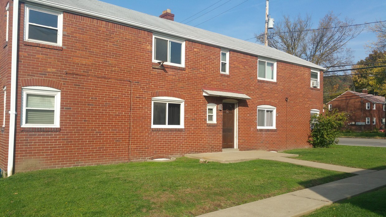 Primary Photo - 6901 Grand Ave