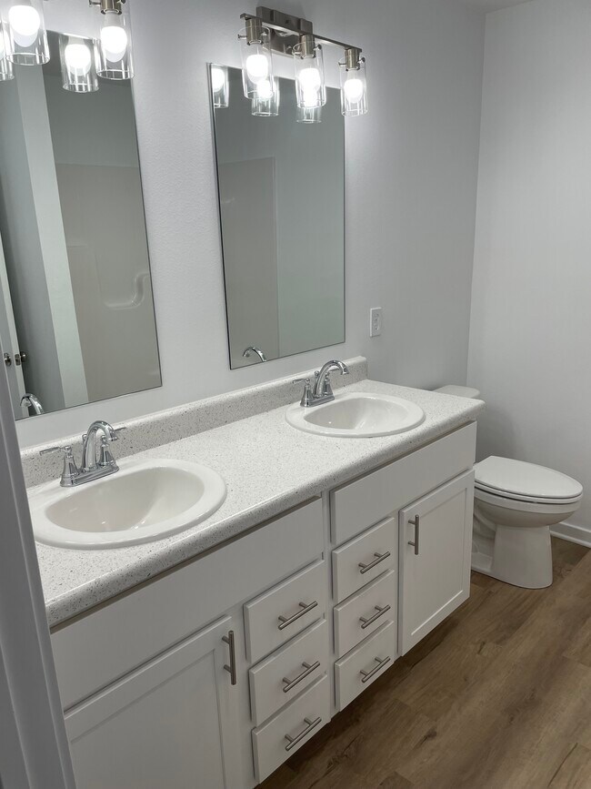 543 S Abigail Ave, Republic, MO 65738 House Rental in Republic, MO