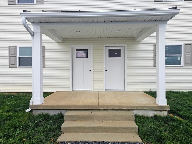 Building Photo - 2628 Creek Hill Rd